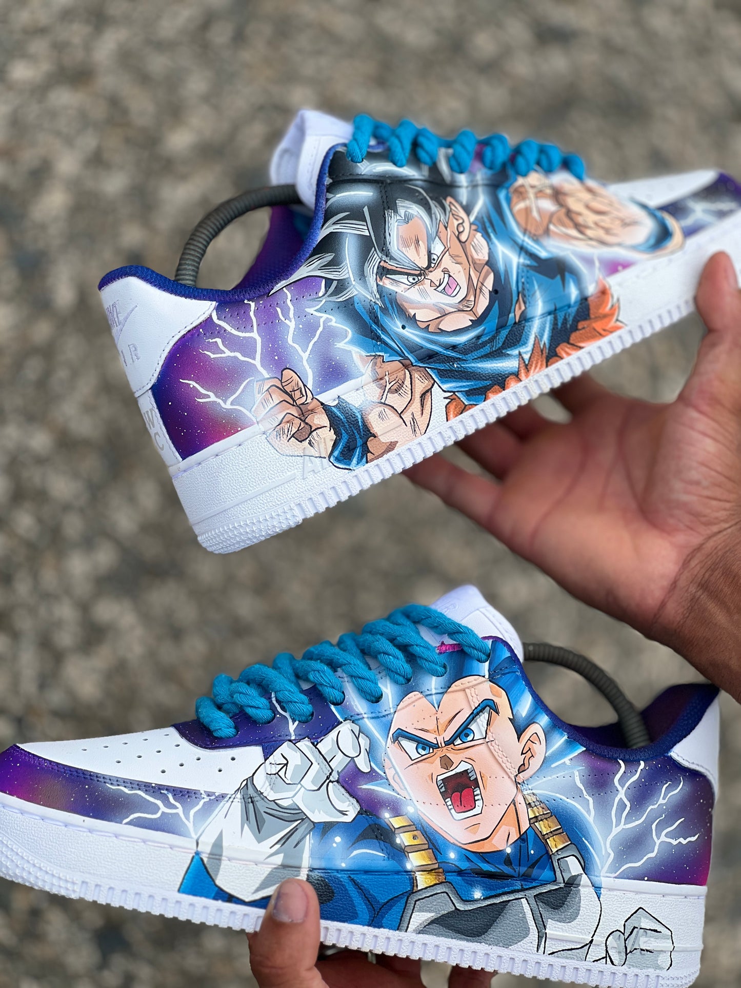 Full customs Goku y Vegeta